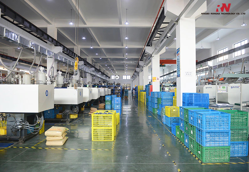 plastic injection molding workshop